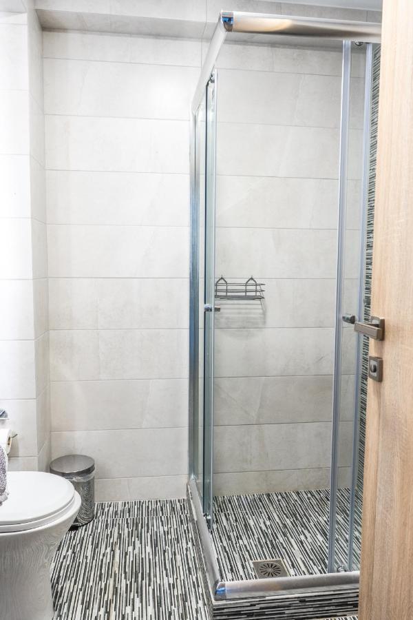 Cynthia Aparthotel Vrasná Buitenkant foto